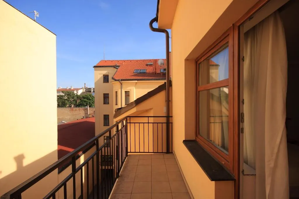 Aparthotel Na Belidle Πράγα 3*,